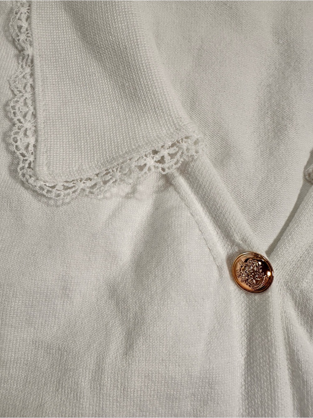Short Sleeve Knit Blouse with Dainty Lace Trim Collar - Picture 4 of 10